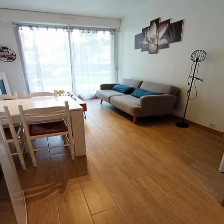 Simplistic Holiday Home In Grandcamp With Garden Zewnętrze zdjęcie