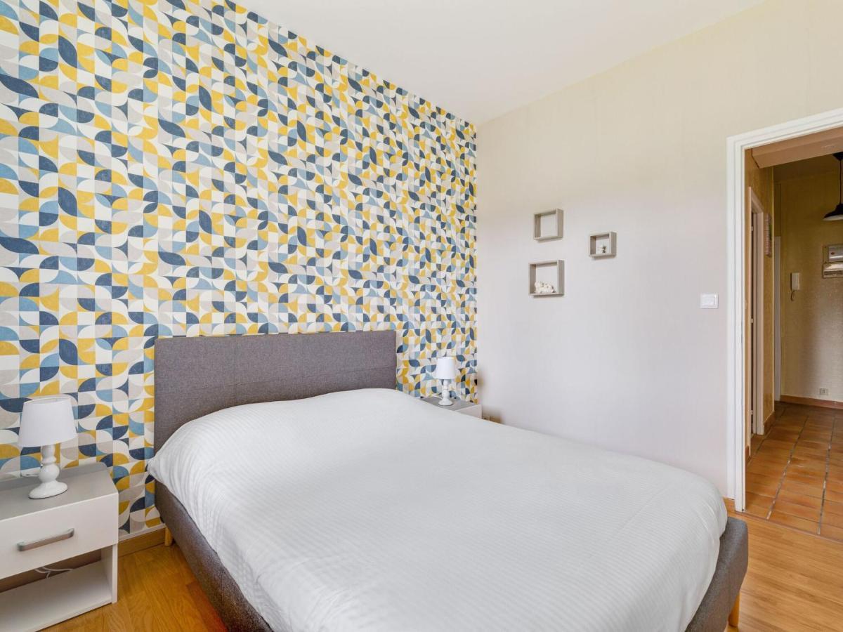 Simplistic Holiday Home In Grandcamp With Garden Zewnętrze zdjęcie